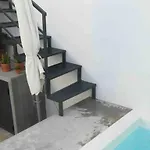Traditional House: Private Pool And Sunny Terrace Portimão
